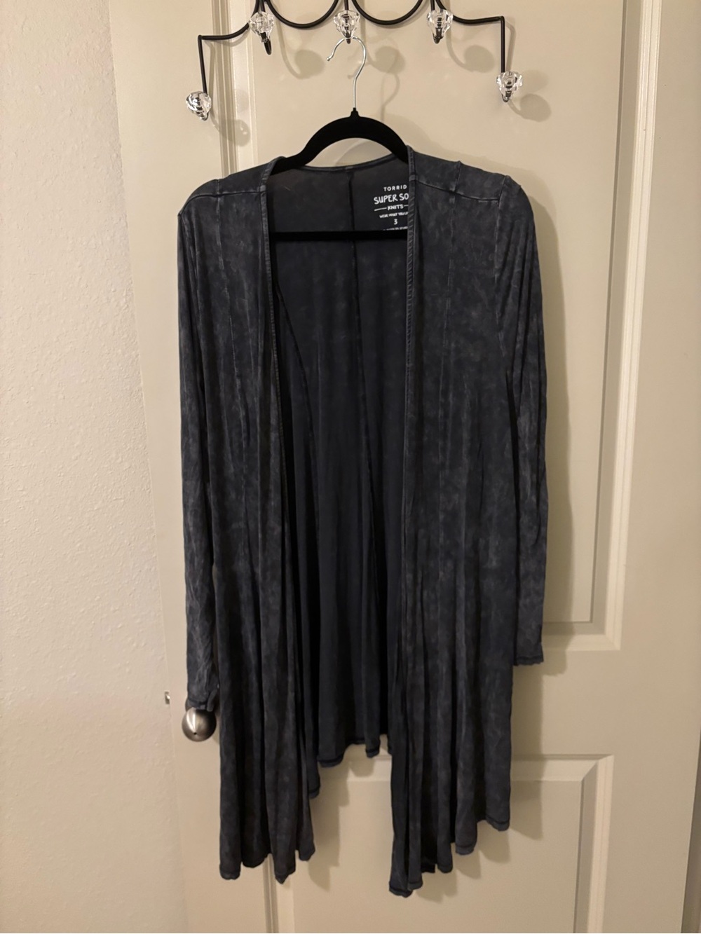torrid Distressed Charcoal Gray Open-Front Draped Cardigan Size 3X
